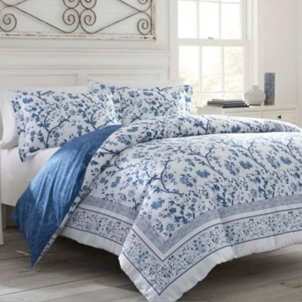 Laura Ashley Charlotte Blue Cotton Duvet Cover Set Blue - Queen- 3 Piece